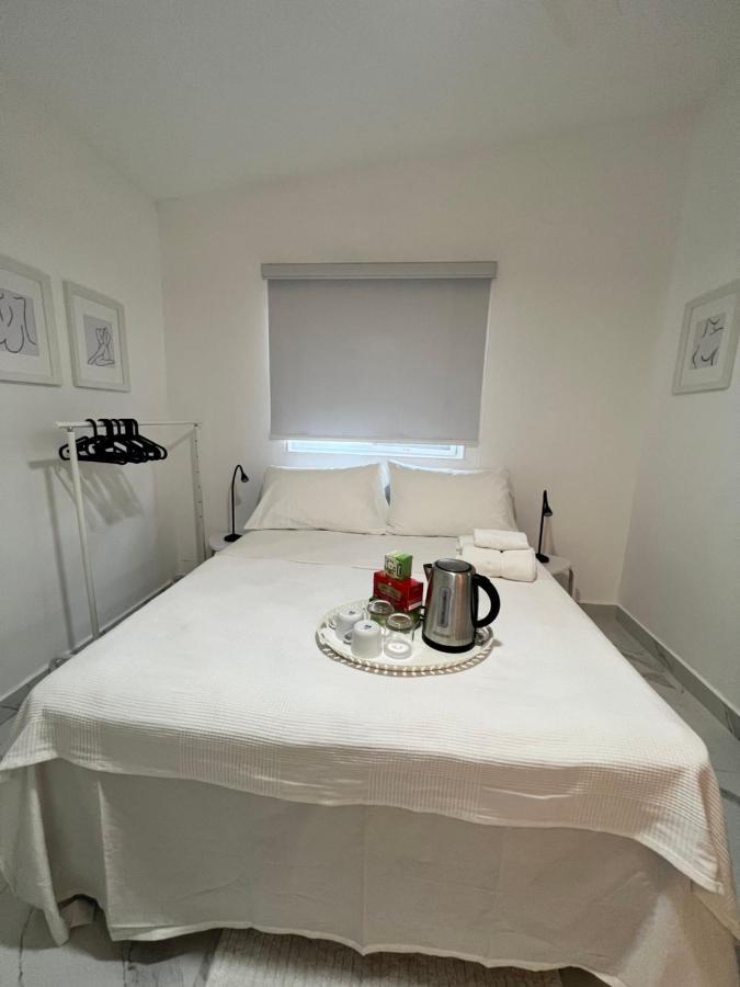 Casa Rosada Beach Front Mano Juan 외부 사진