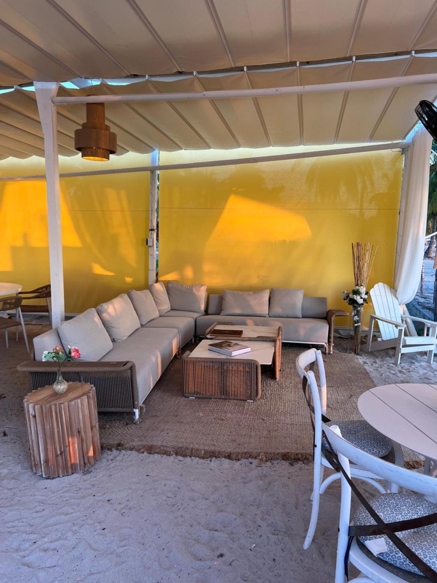 Casa Rosada Beach Front Mano Juan 외부 사진